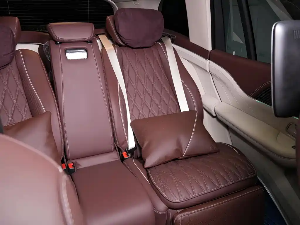 Mercedes-Benz GLS — фото 28