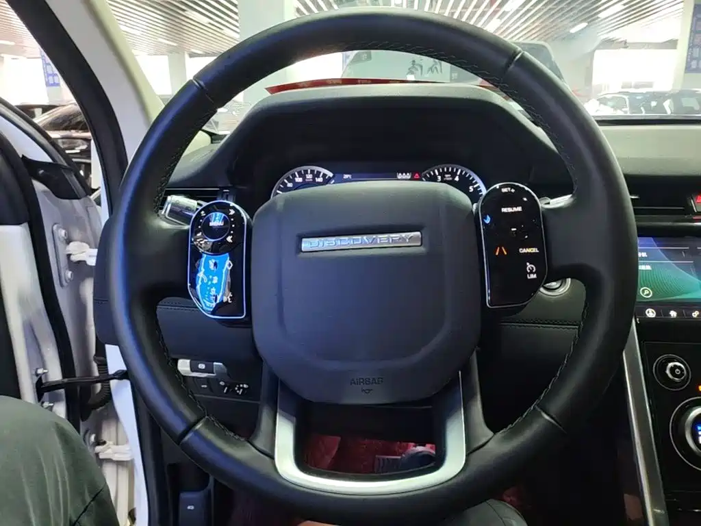 Land Rover Discovery Sport 2021 — фото 11