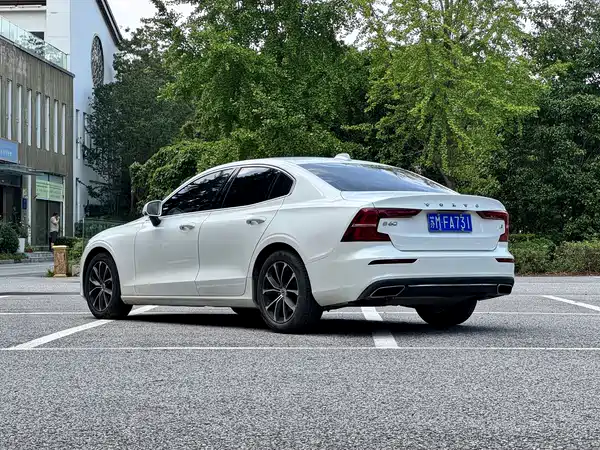 Volvo S60 2020