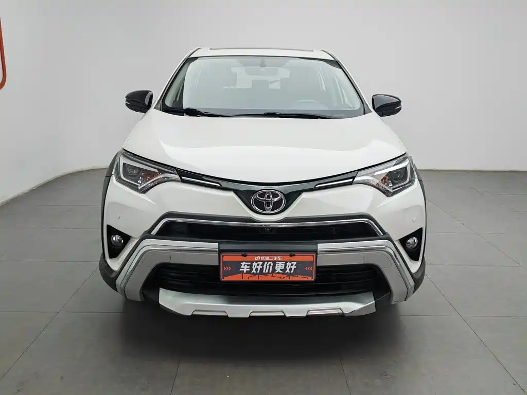 Toyota RAV4 2019 — фото 3