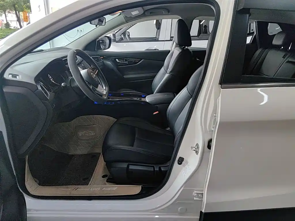 Nissan Qashqai 2024 — фото 15