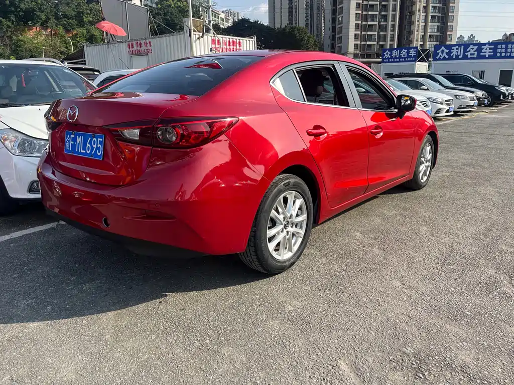 Mazda 3 Axela 2016 — фото 4