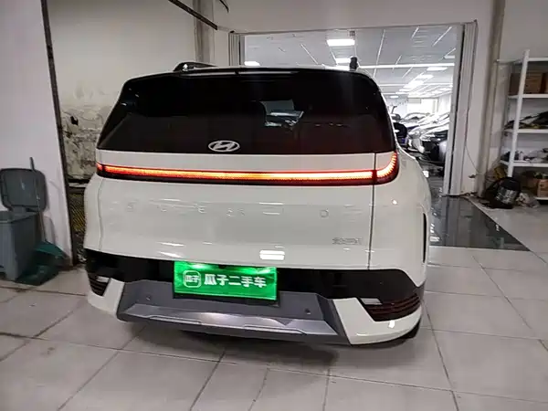 Hyundai EO 2025