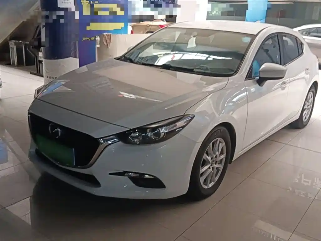 Mazda 3 Axela 2017 — фото 2