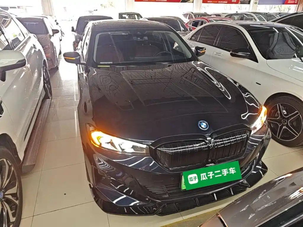 BMW i3 2025