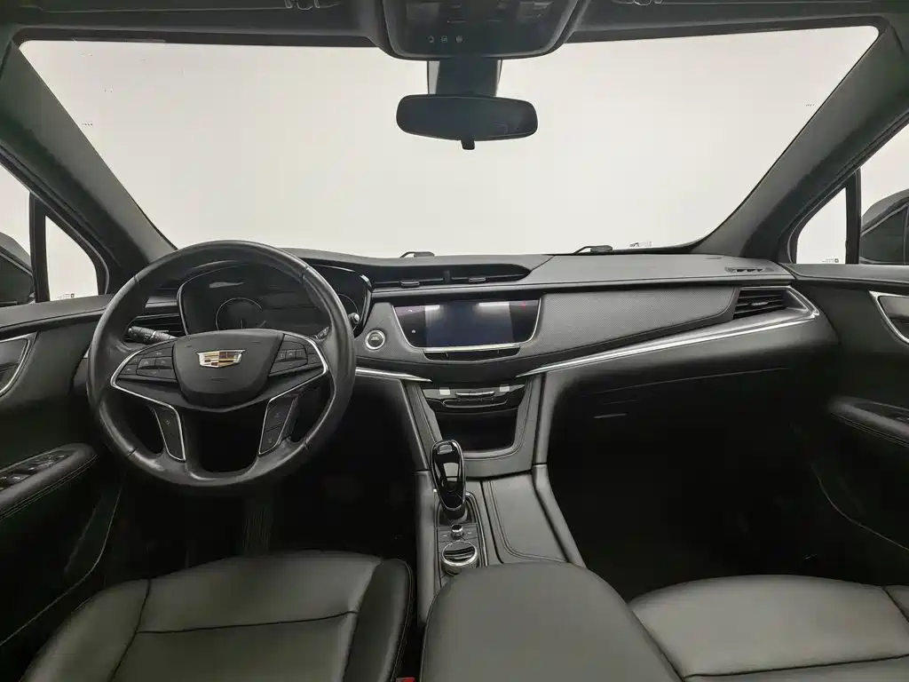 Cadillac XT5 2019 — фото 5