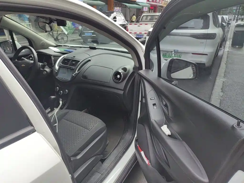 Chevrolet Trax 2015 — фото 19