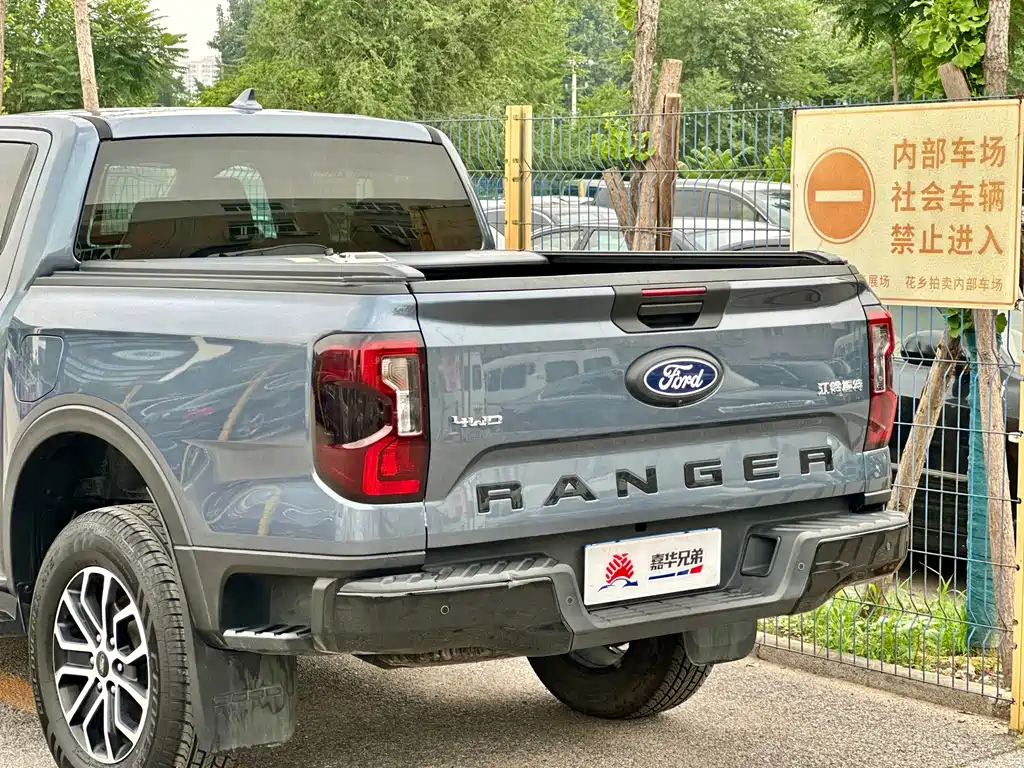 Ford Ranger 2024 — фото 13