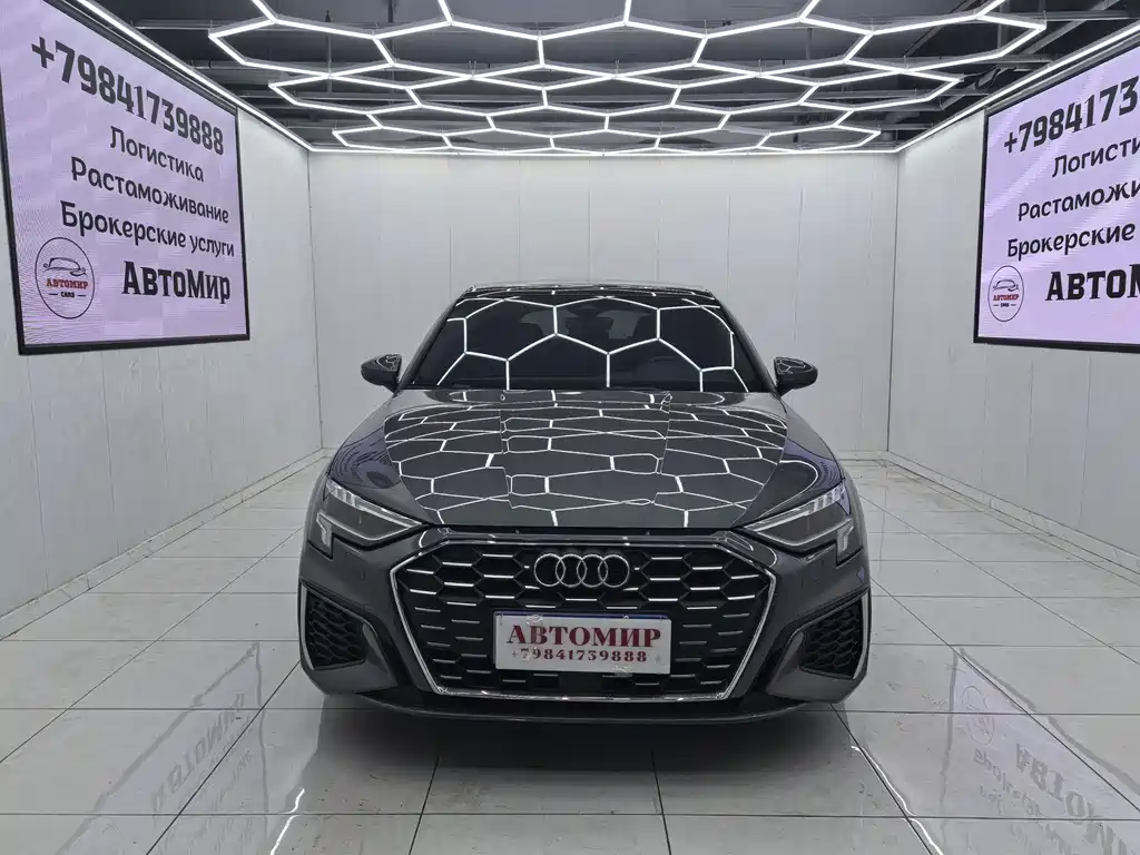 Audi A3 2022 — фото 2