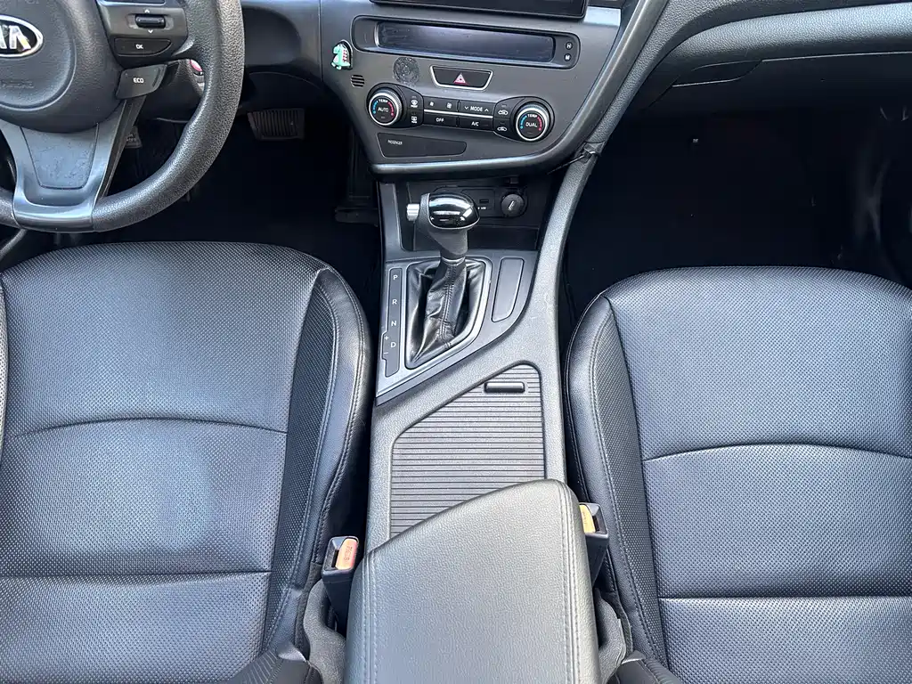 Kia K5 2015 — фото 16