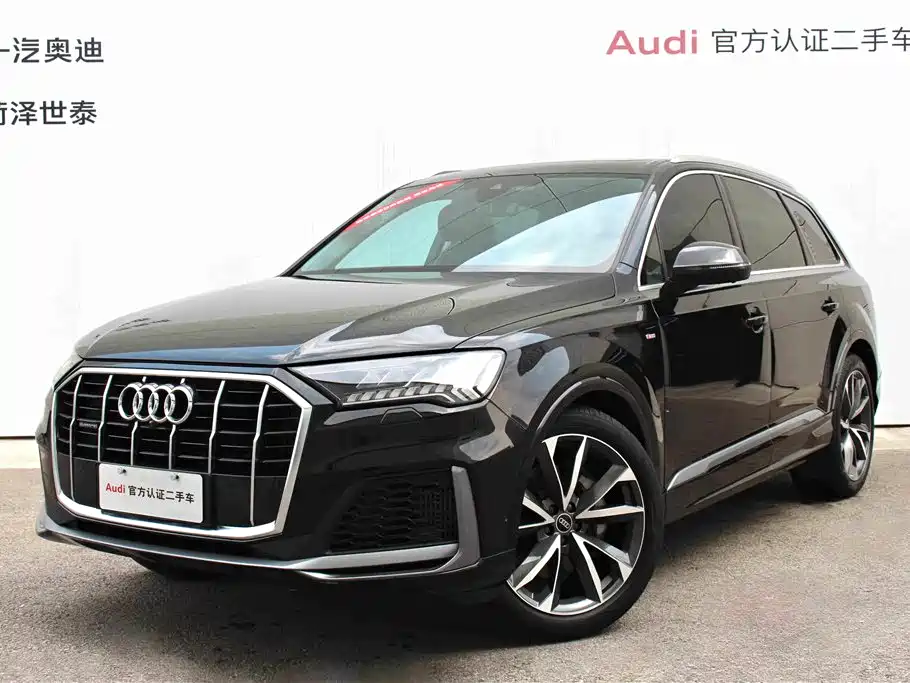 Audi Q7 2024 — фото 1
