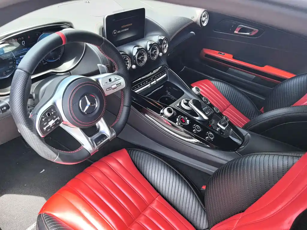 Mercedes-Benz AMG GT 2017 — фото 10