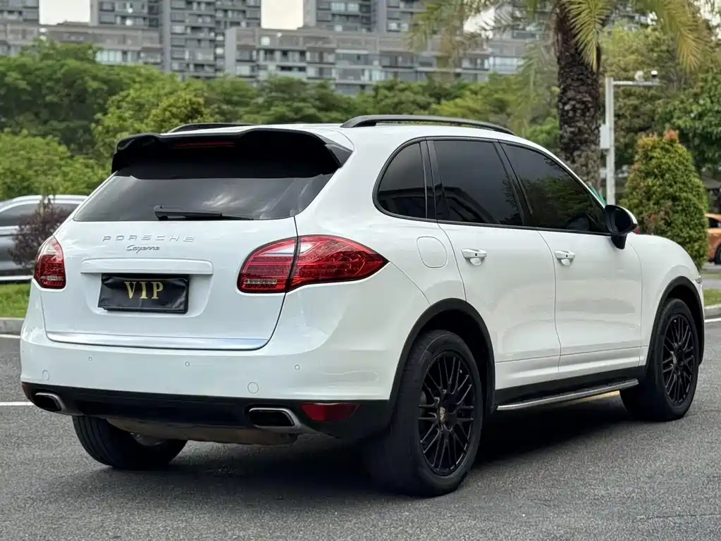 Porsche Cayenne 2013 — фото 15