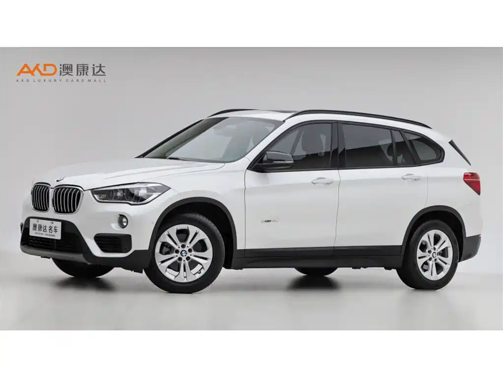 BMW X1 2017 — фото 1