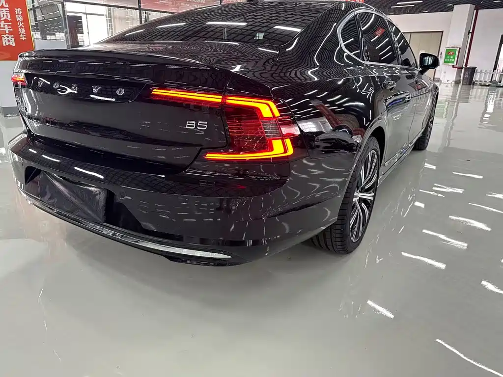 Volvo S90 2024 — фото 12