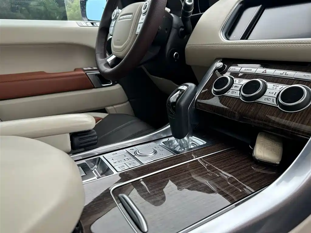 Land Rover Sport 2017 — фото 18