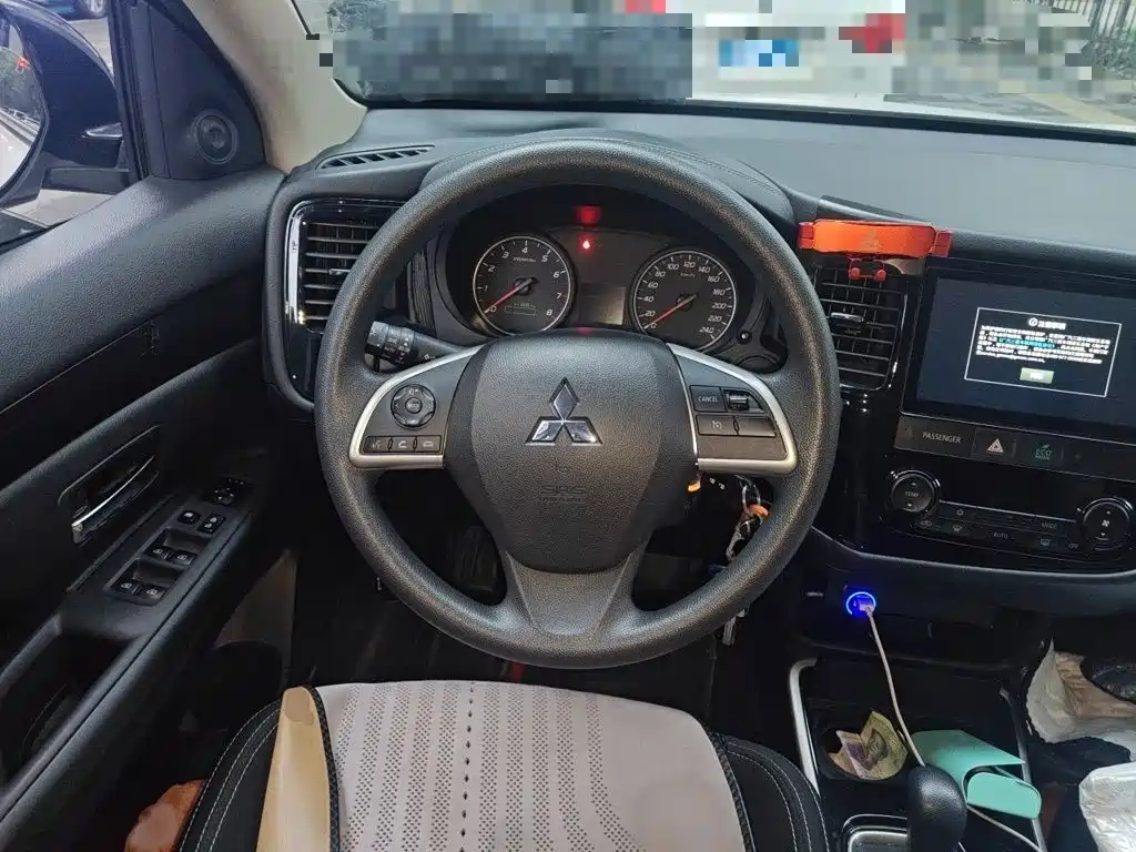 Mitsubishi Outlander 2022