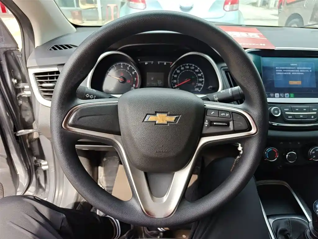 Chevrolet Monza 2019 — фото 11