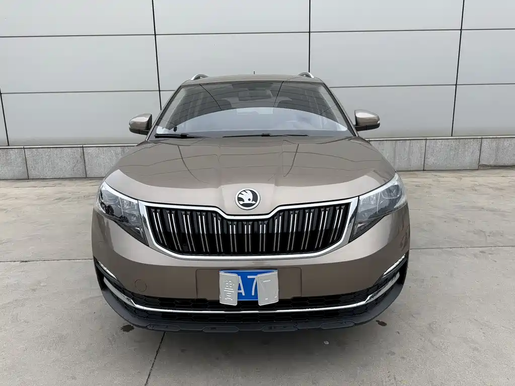Skoda Kamiq 2023 — фото 2