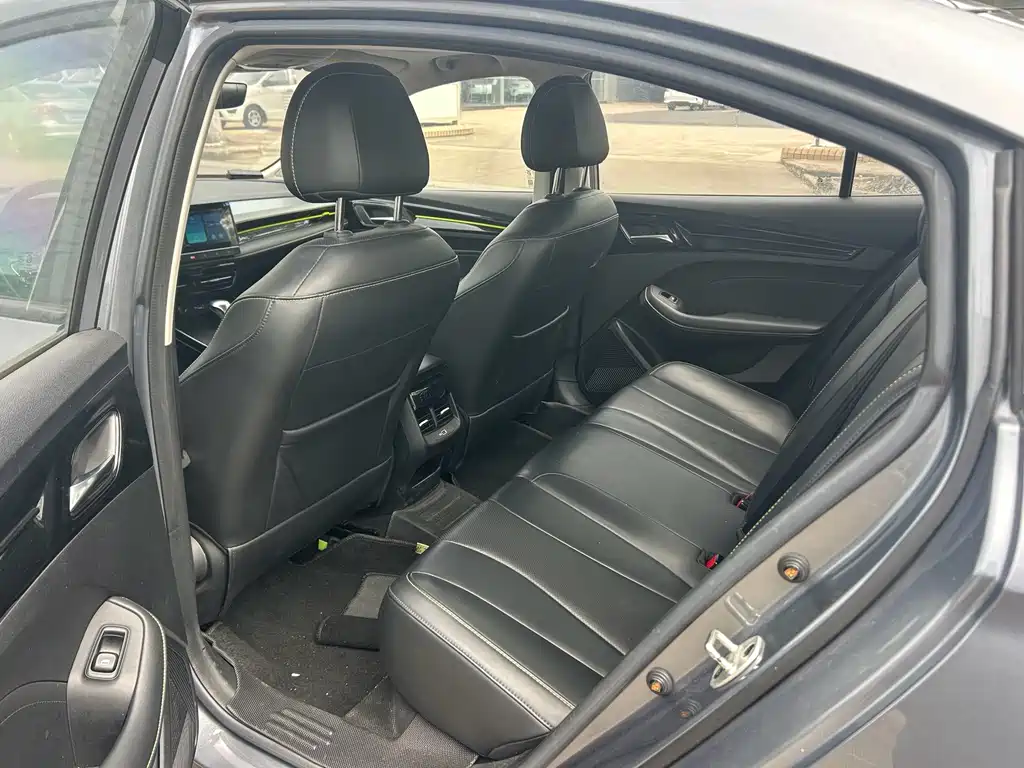 Roewe i5 2021