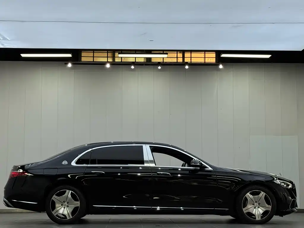 Mercedes-Benz S-Class 2024 — фото 13