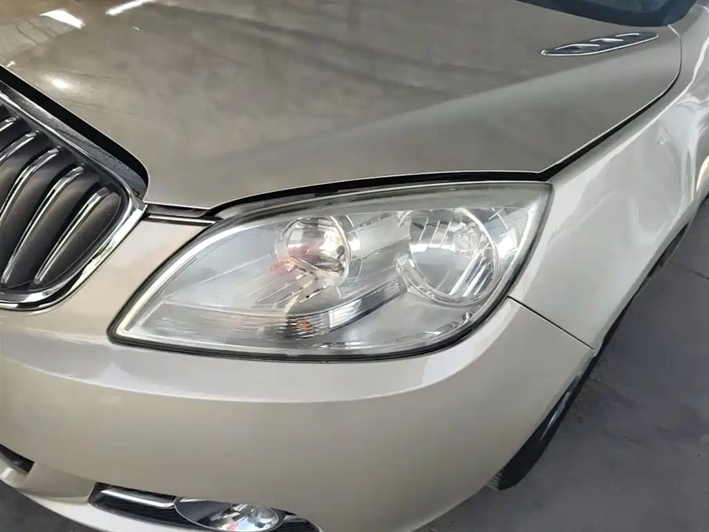 Buick Excelle 2014 — фото 24