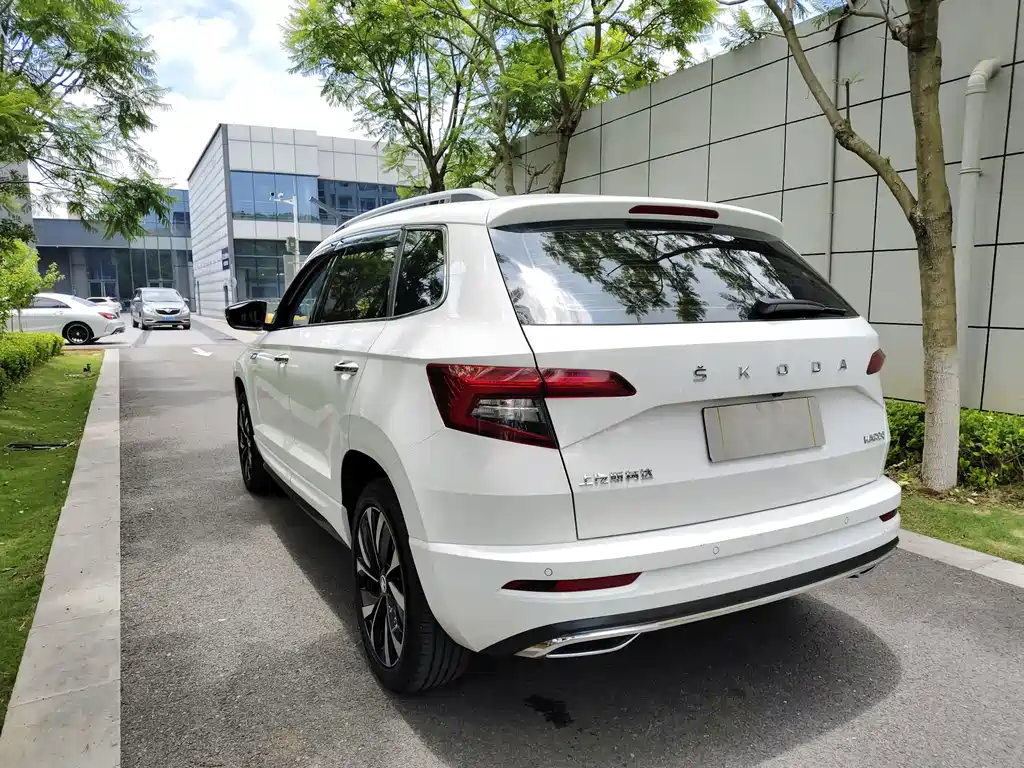 Skoda Karoq 2022 — фото 11