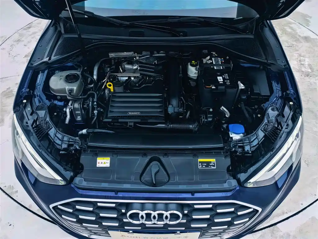 Audi A3 2023 — фото 14