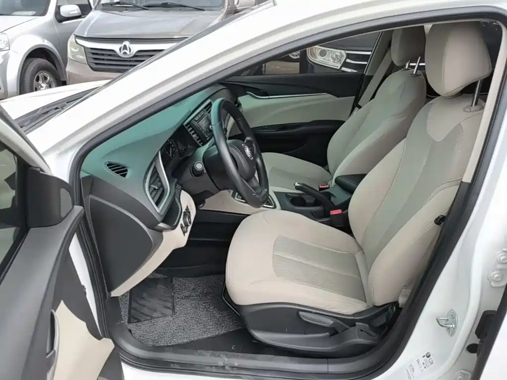 Buick Excelle GT 2019 — фото 15