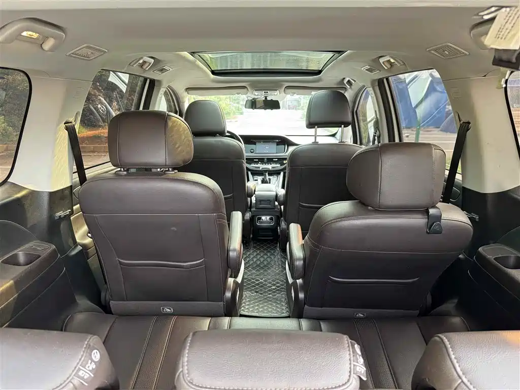 GAC Motor Trumpchi M6 2020 — фото 6