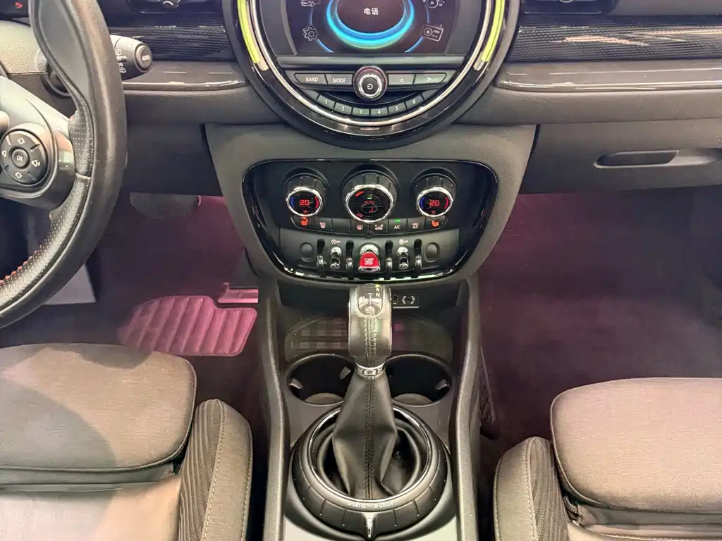 MINI Clubman 2018 — фото 15