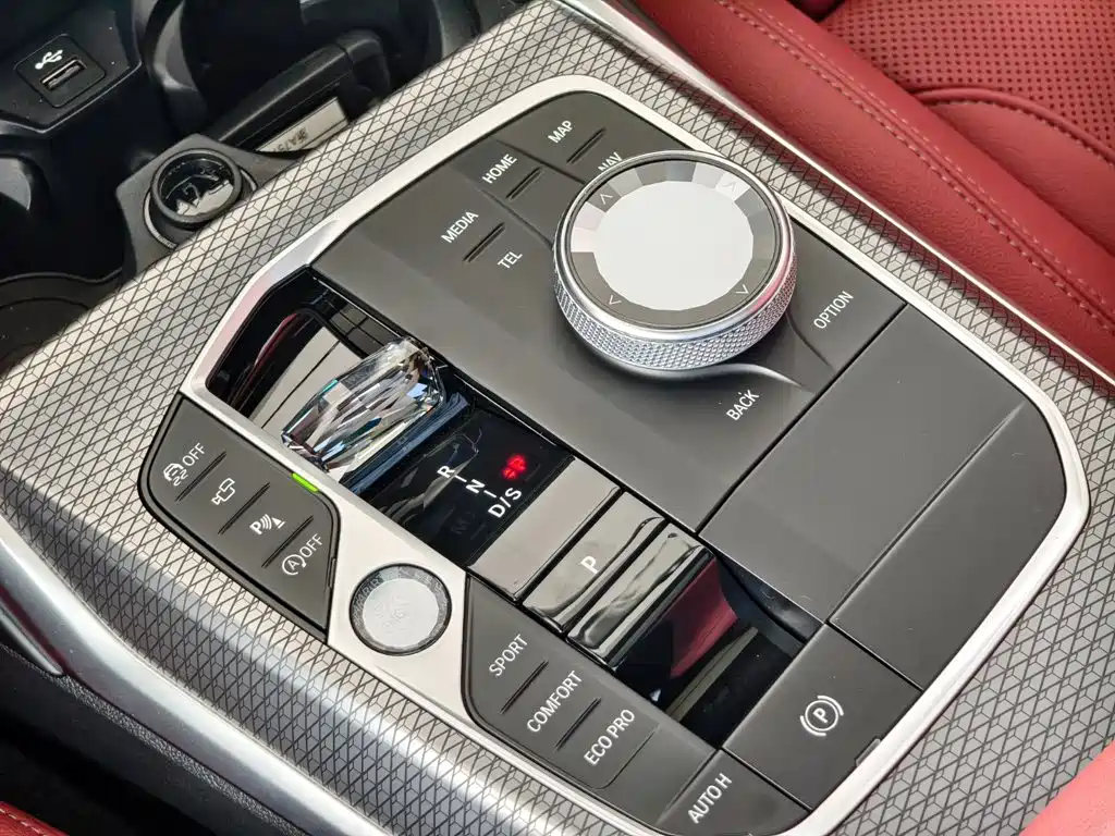 BMW 4 Series 2025 — фото 10