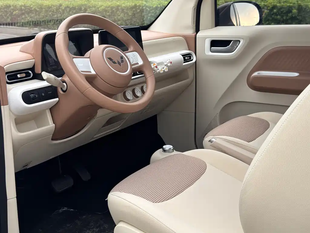 Wuling Hongguang MINIEV 2024