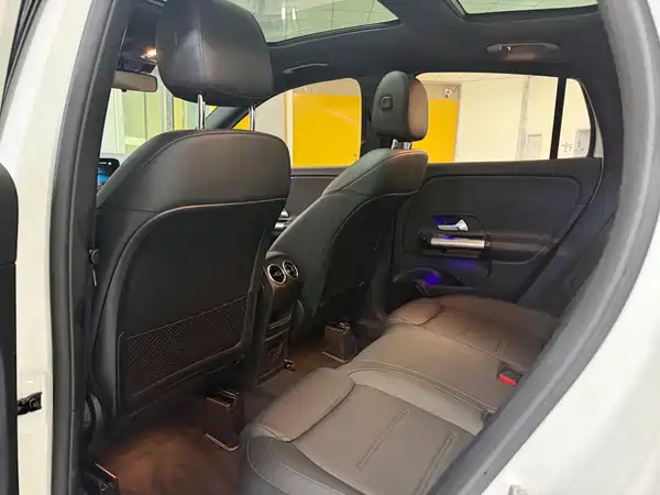Mercedes-Benz GLA 2023