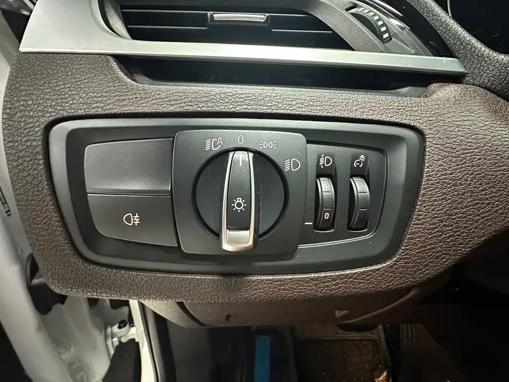 BMW X1 2022 — фото 15