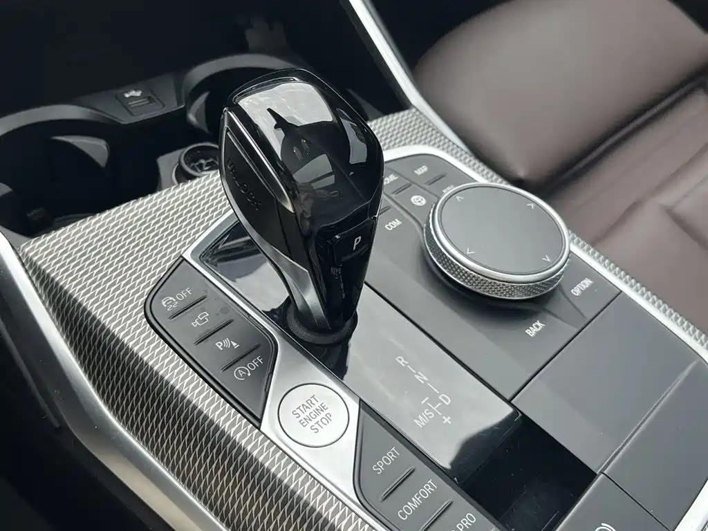 BMW 3 Series 2020 — фото 17