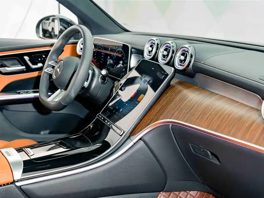 Mercedes-Benz GLC 2025 — фото 16