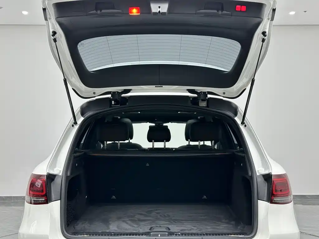 Mercedes-Benz GLC 2023 — фото 27