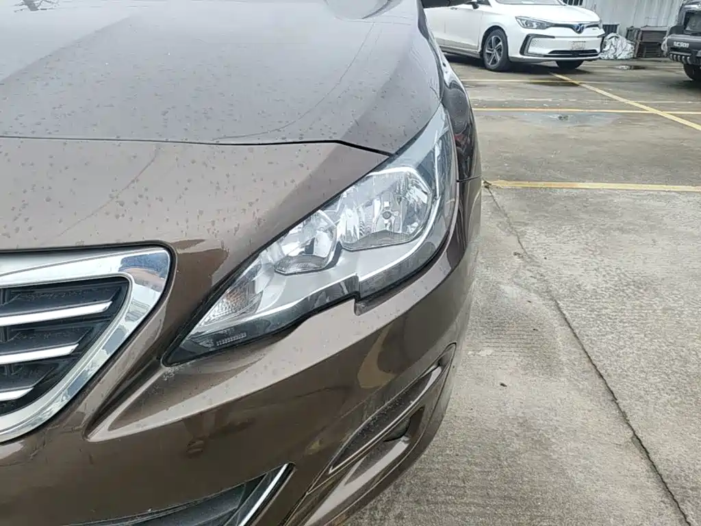 Peugeot 408 2015 — фото 24