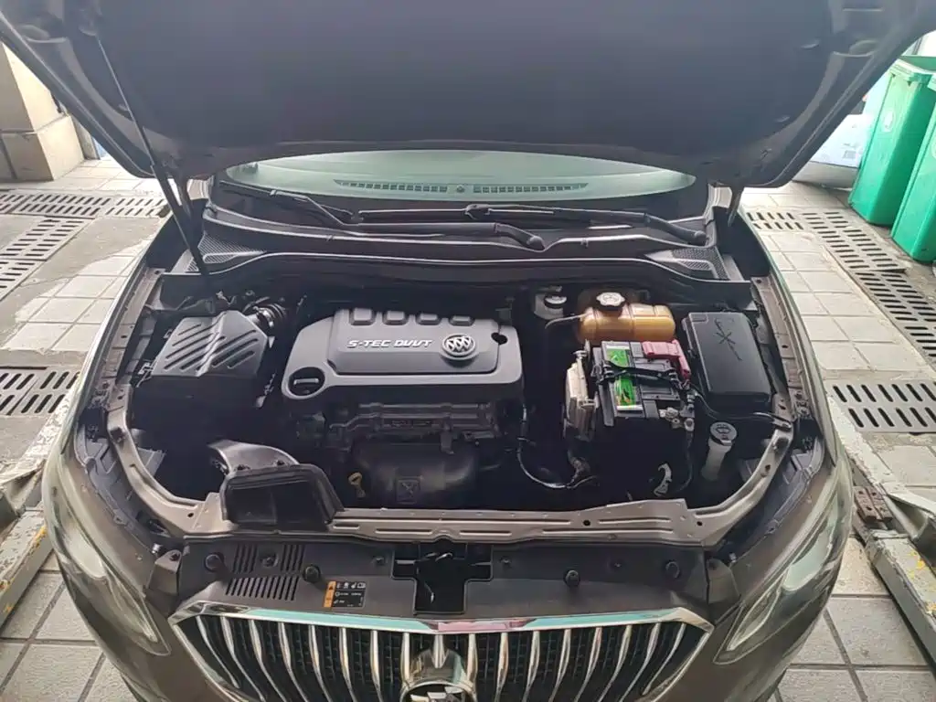 Buick Excelle 2015 — фото 20