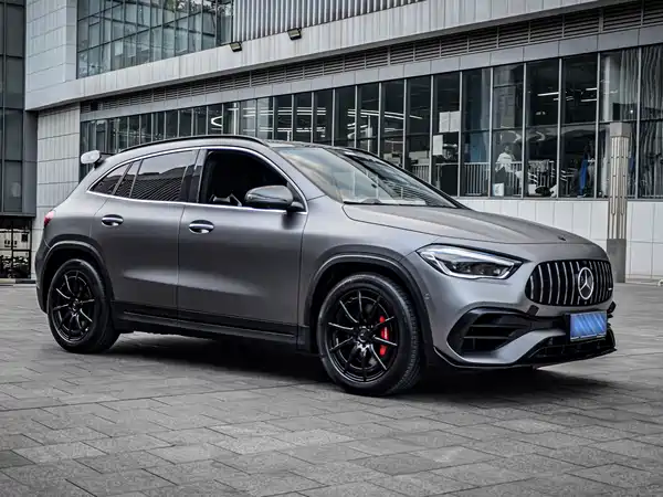 Mercedes-Benz GLA AMG 2021