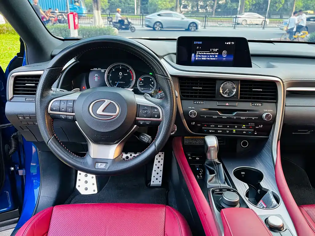 Lexus RX 2019 — фото 16