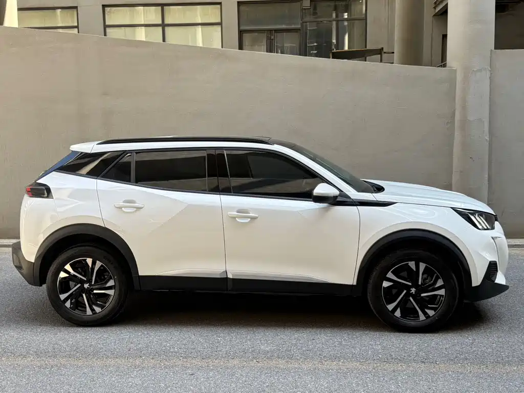 Peugeot 2008 2025