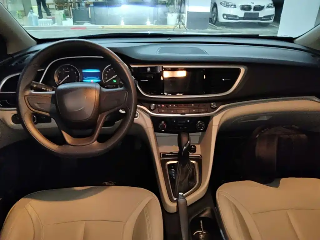 Buick Excelle 2020 — фото 10