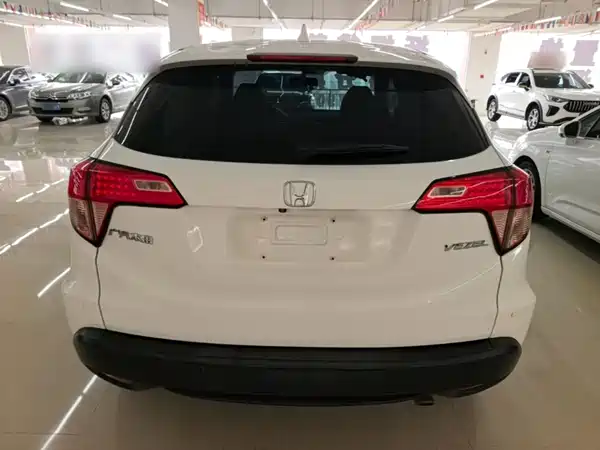 Honda Vezel 2016