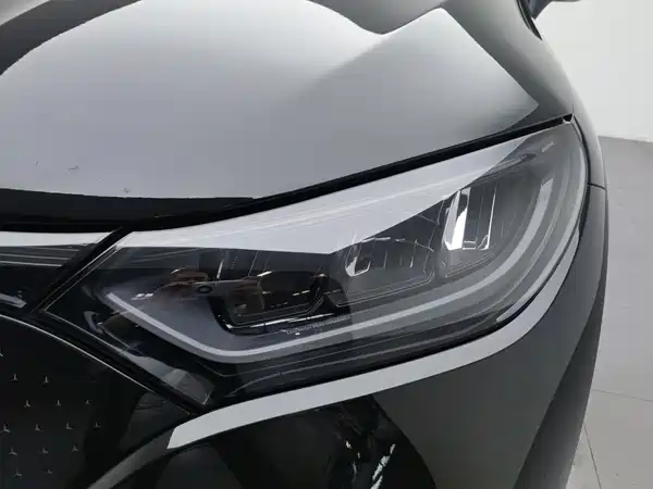 Mercedes-Benz EQE SUV 2024