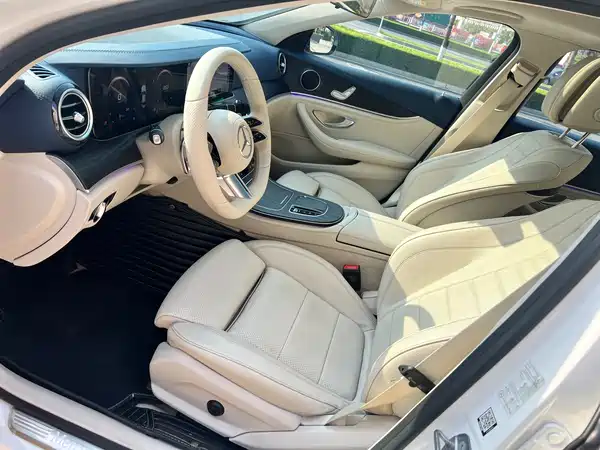 Mercedes-Benz E-Class 2022
