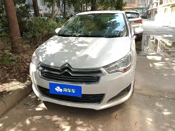 Citroën C4L 2014