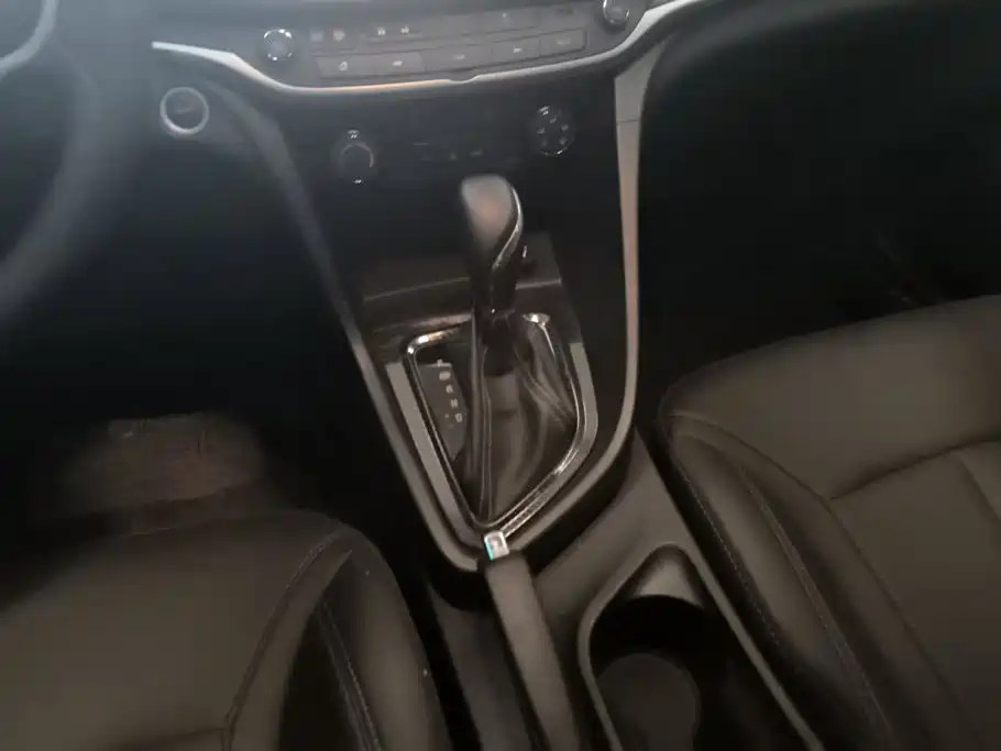 Buick Excelle GT 2021 — фото 16