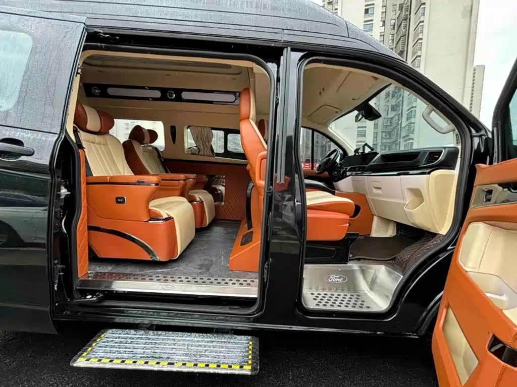 Ford Transit 2023 — фото 17